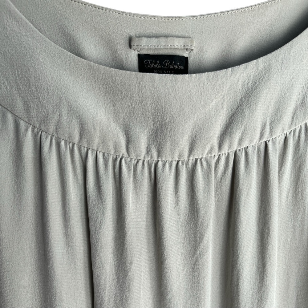 Talula Babaton Sleeveless Pleated 100% Silk Shift Dress Womens Size 2 Light Gray - Picture 3 of 7